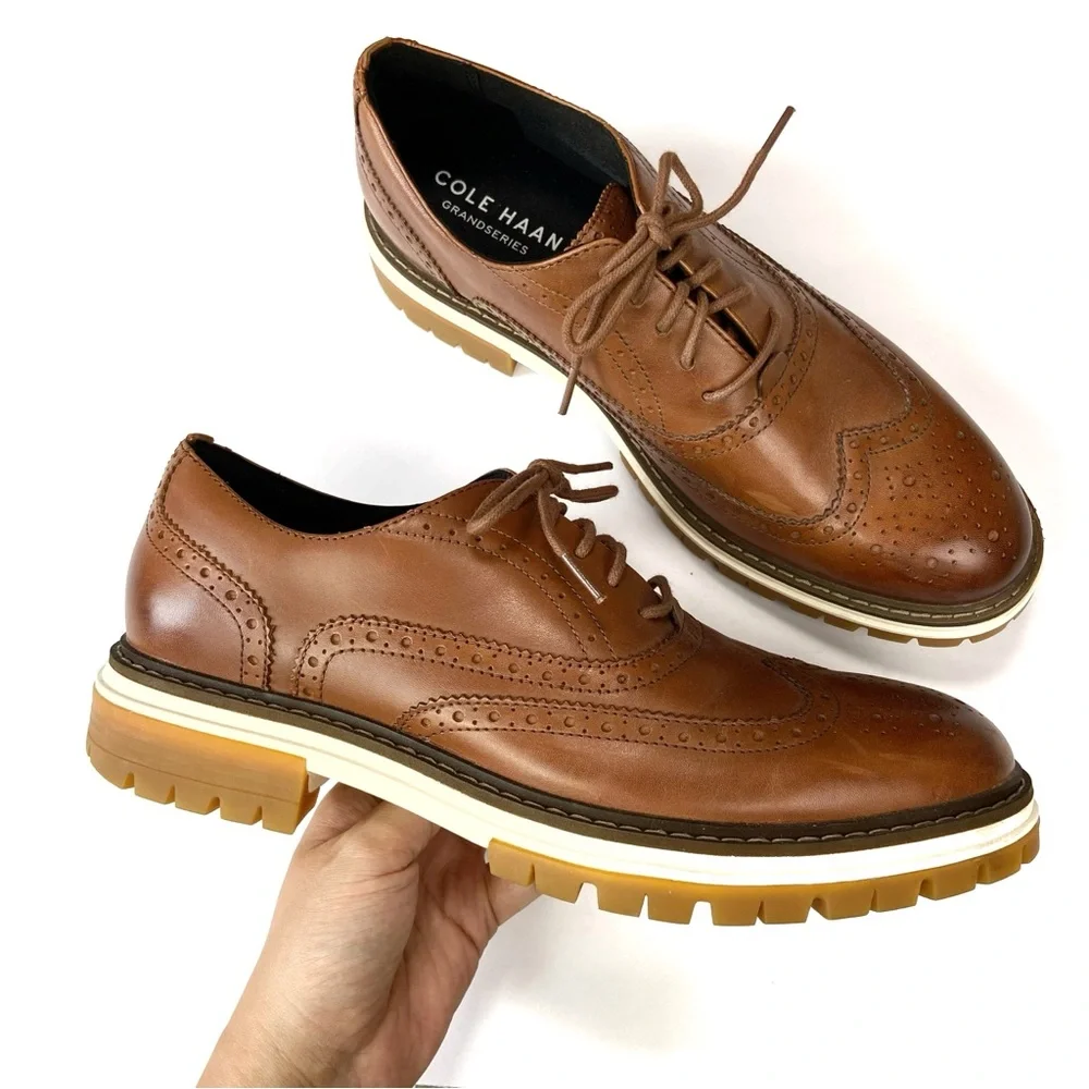 COLE HAAN Tahoe Featherfeel Wingtip Oxford Brown 10.5 Mens Classic Work Comfort